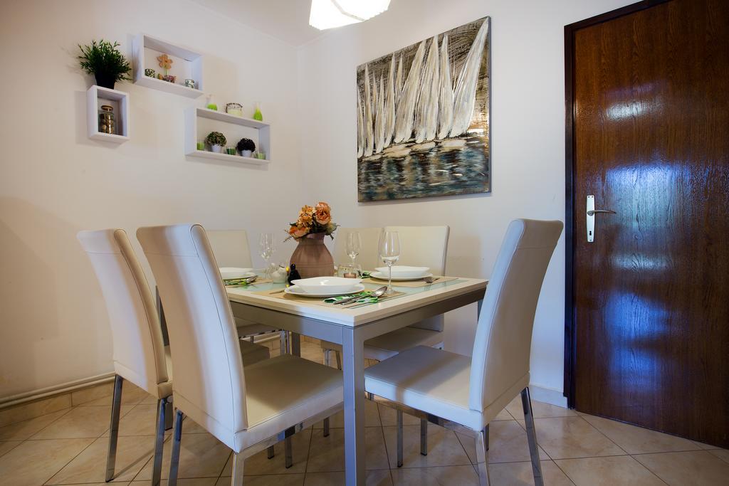 Holiday Villa Anna Primorski Dolac Экстерьер фото
